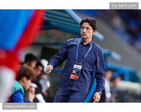 魏翊东澄清与谢晖合影缘由否认执教国安传闻称照片拍于J联赛现场